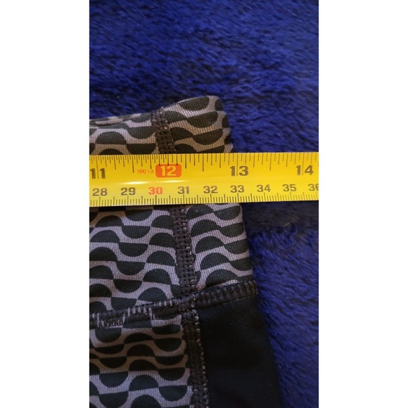 Nike Dri-Fit Gray Womens Sm Stretch Capri Athletic Running Leggings Workout - Picture 6 of 8